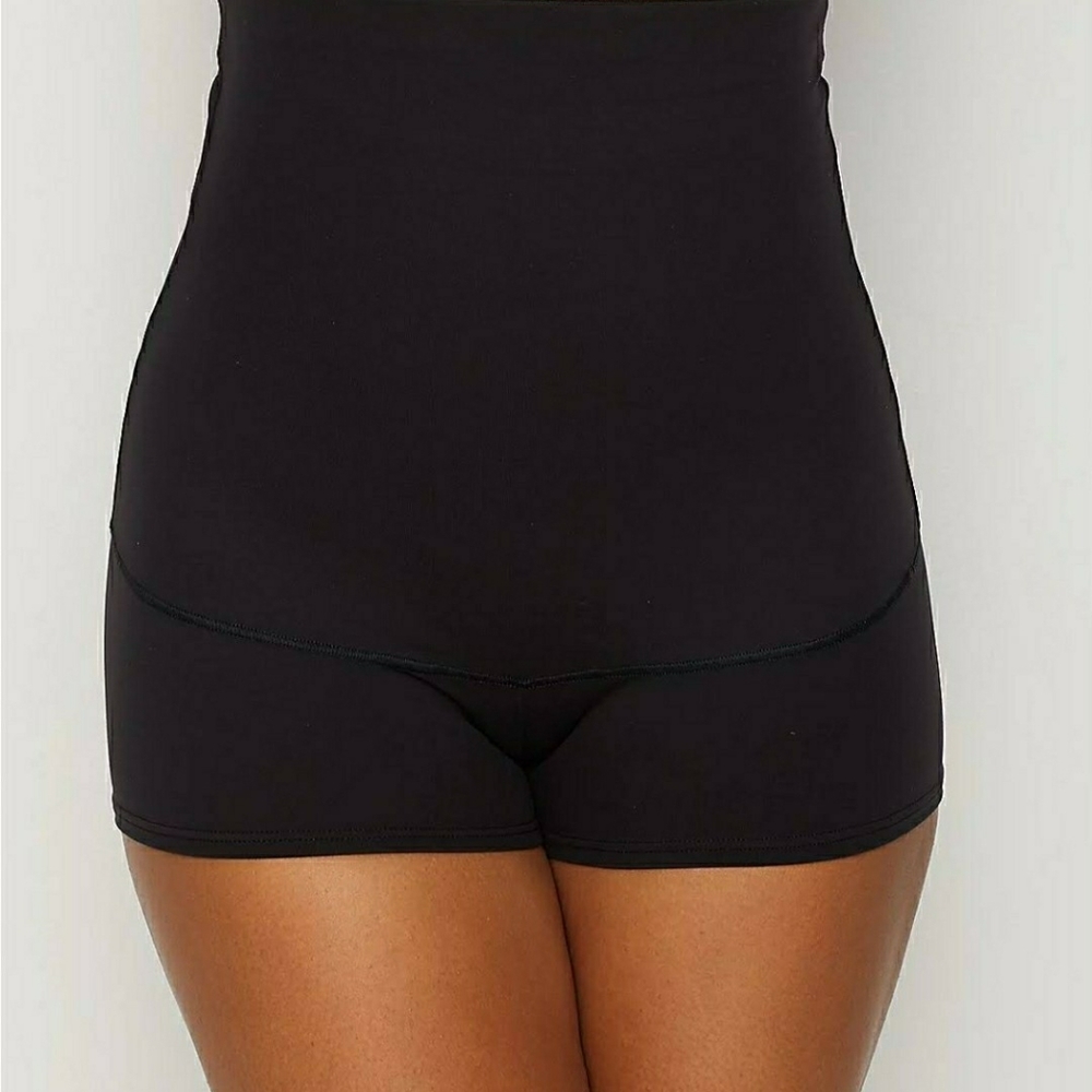 Maidenform Control Boyshort